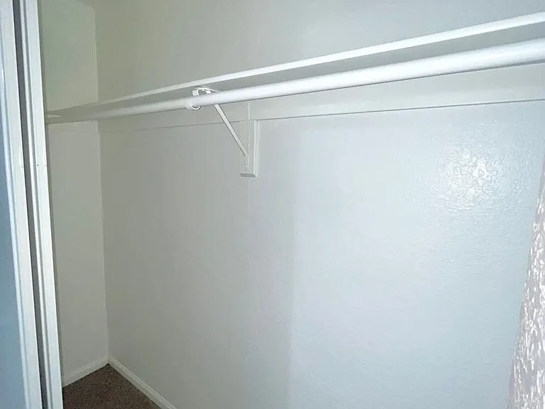 264 Avalon Dr — Photo 10