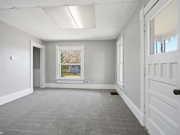 4th image of 301 State St