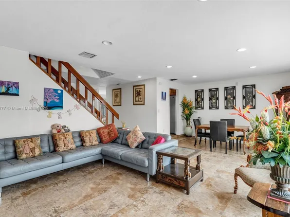 8256 NW 9th Ct #2, Plantation, FL 33324