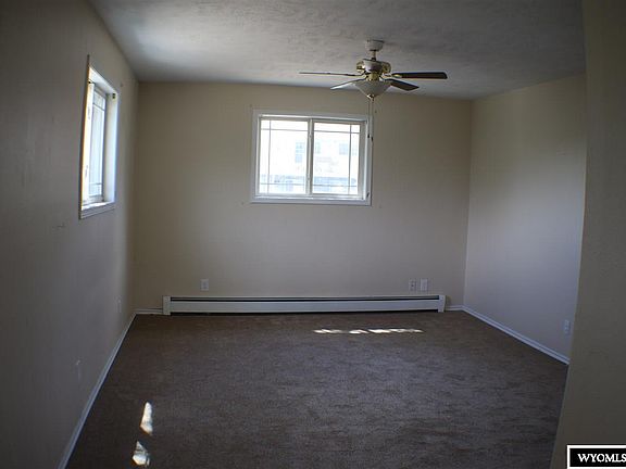4th image of 540 Hillcrest Way