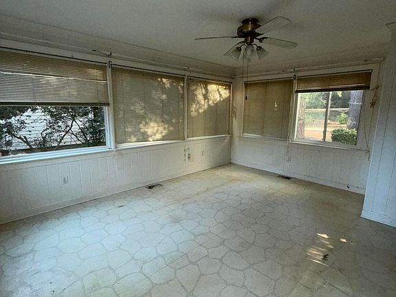 5th image of 1549 Country Club Road