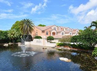 8420 Excalibur Cir APT R5, Naples, FL 34108