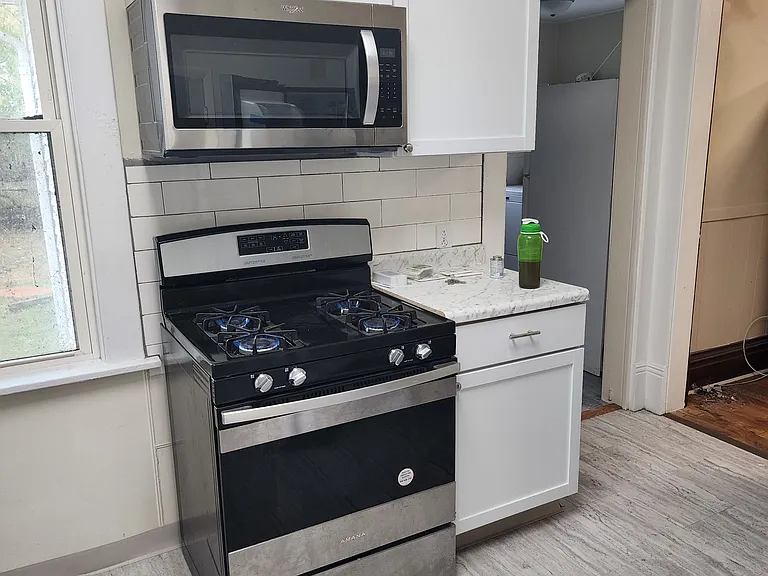 102 5th Ave — Photo 1
