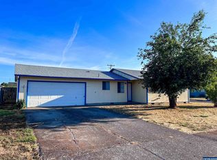 815 W Carolina St, Lebanon, OR 97355