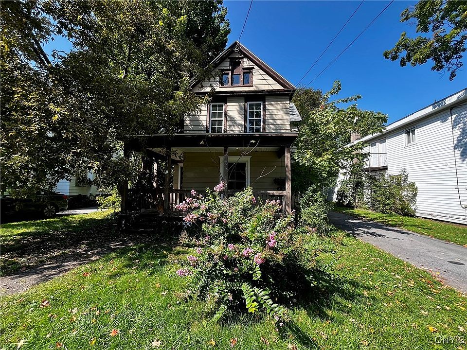 1st image of 141 N Pleasant St