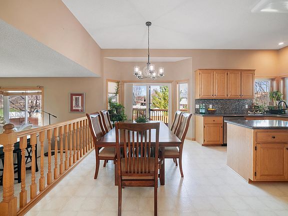 5th image of 22354 Orchid Ave