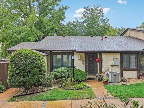 2nd image of 11167 Whispering Oaks Dr