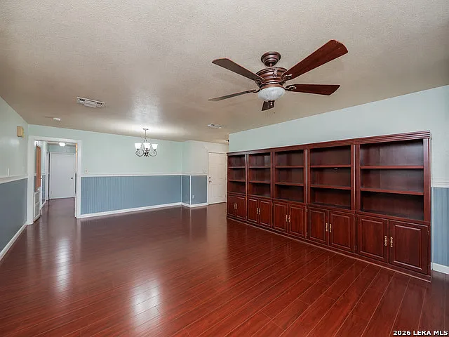 361 Private Road 4619 — Photo 2
