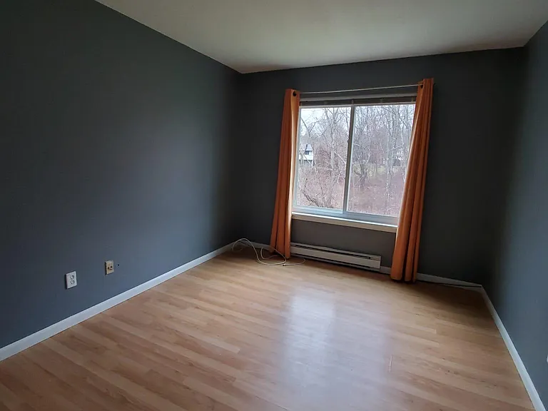 Child/Guest Bedroom