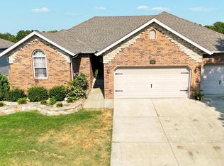 1103 Aaron Ave, Monett, MO 65708
