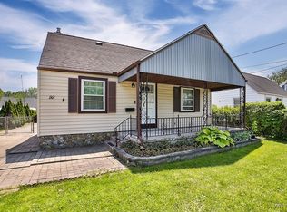 97 Chapel Ave, Cheektowaga, NY 14225