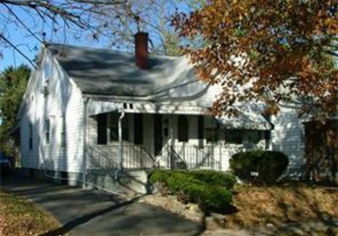 437 Lorenz Avenue - - — Photo 1