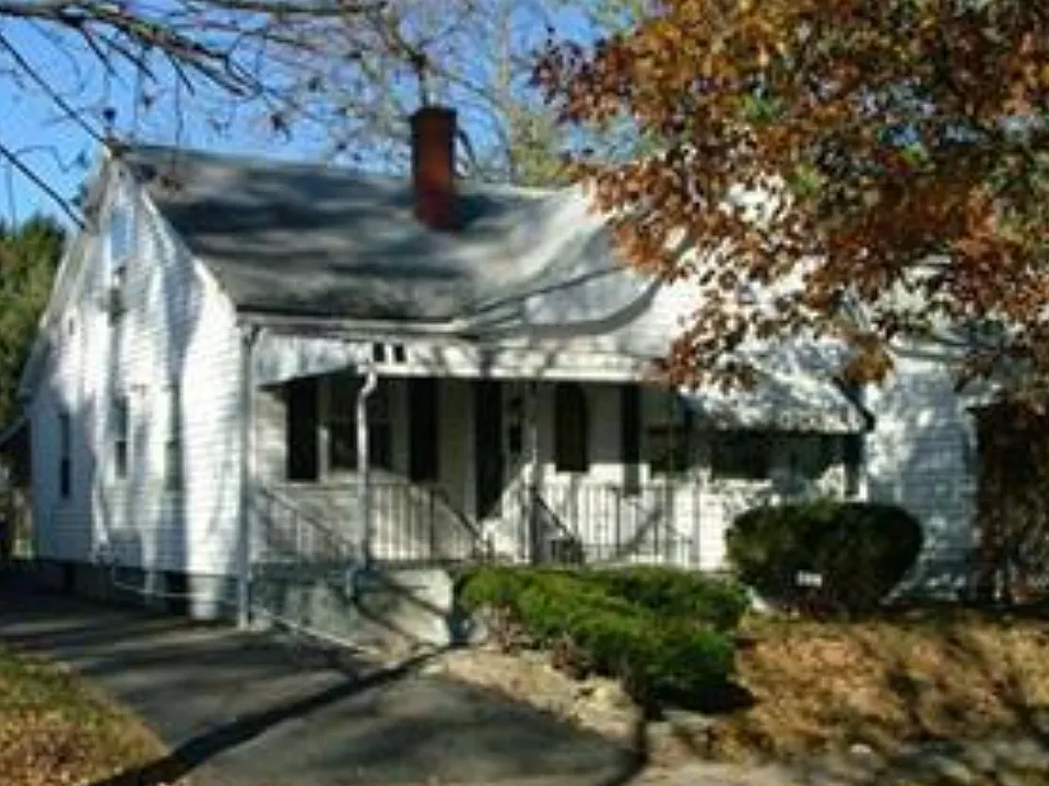 437 Lorenz Ave