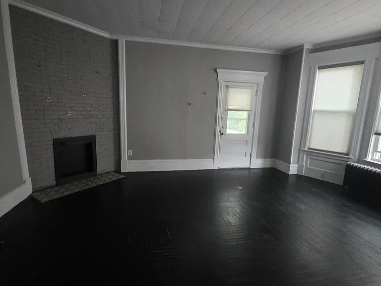 124 Kingsboro Ave #1 — Photo 8