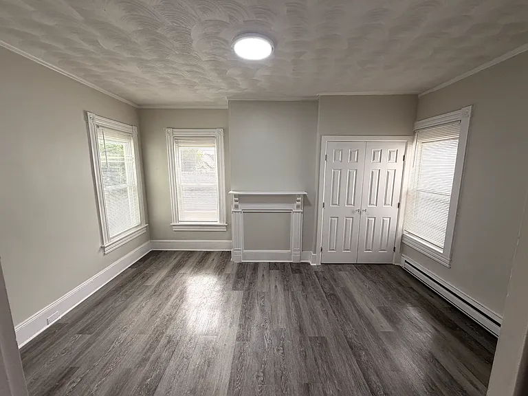 129 Poplar Ave — Photo 8