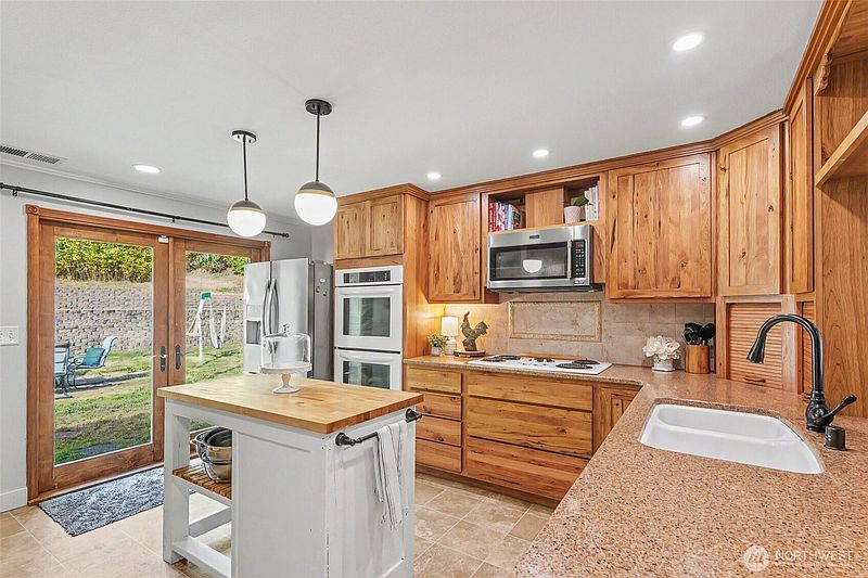 3rd image of 5604 123rd Avenue SE