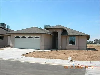 4290 W Saginaw Way photo 1