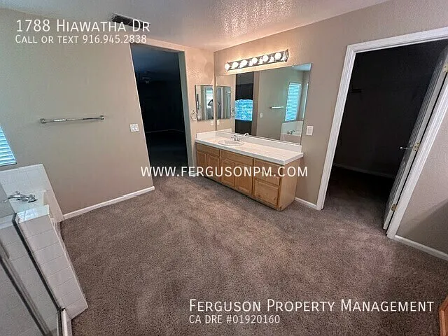 1788 Hiawatha Dr — Photo 14