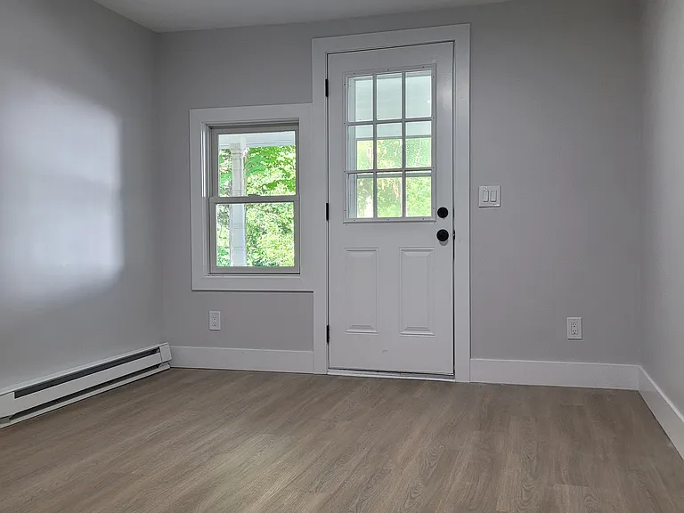 420 Crescent Ave #R2 — Photo 5