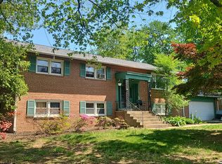 8907 Fort Dr, Manassas, VA 20110
