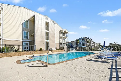 307 Yacht Club Ln #307 Photo 1