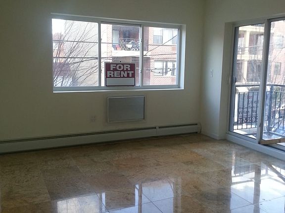 3rd image of 7104 162nd St #3