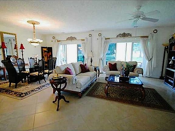 Dining Rm., Living Rm