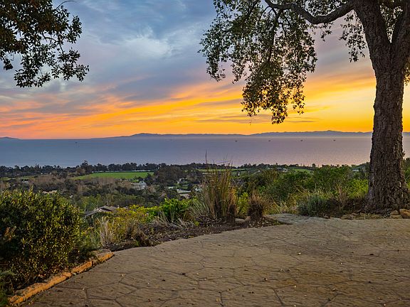 4th image of 439 Lambert Rd