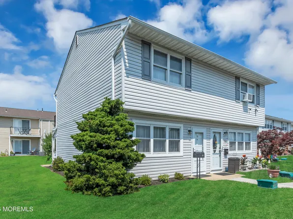 16 California Court #707, Matawan, NJ 07747