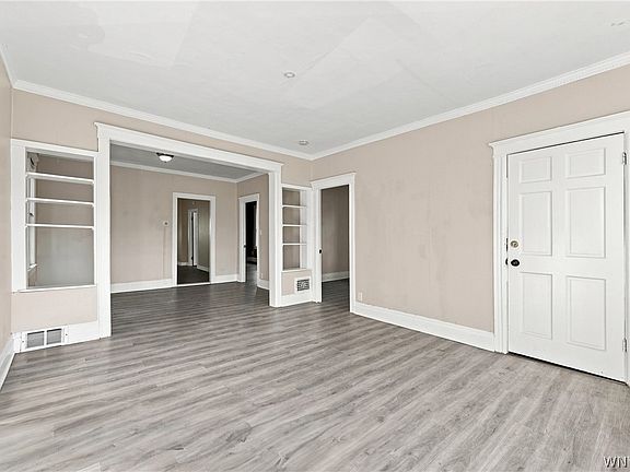 4th image of 284 Carolina St