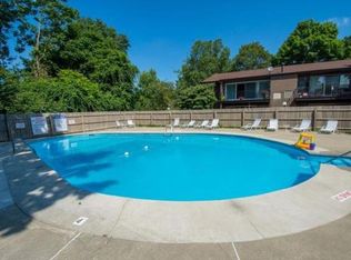 2500 Topsfield Rd APT 914, South Bend, IN 46614