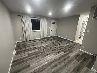 3 bed, 960 sqft, $1,900 — Photo 4