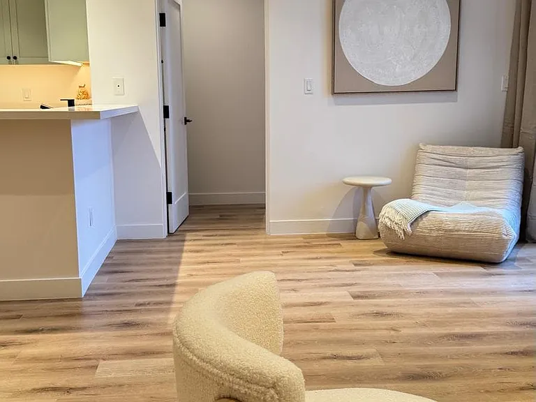 1744 Butler Ave #205 — Photo 40
