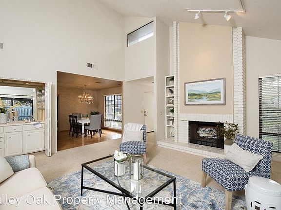 3rd image of 2868 Sherwood Ave APT A