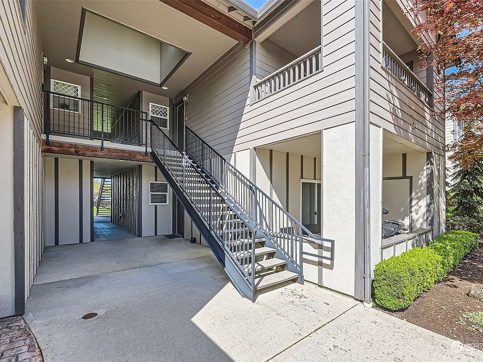 1st image of 14019 NE 20th Avenue #J71