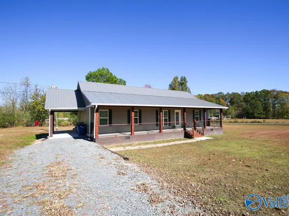 32 Bates Dr, Sylvania, AL 35988