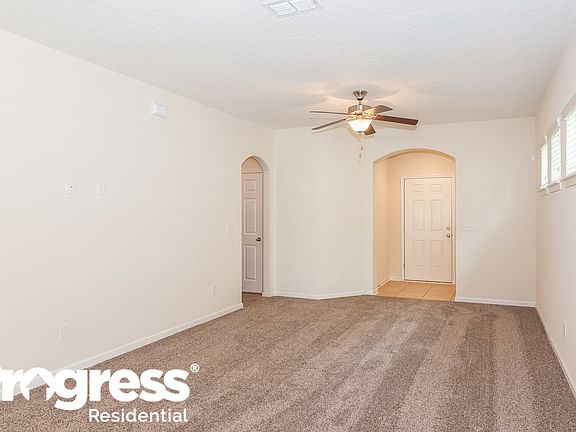 3rd image of 507 Deercroft Ln
