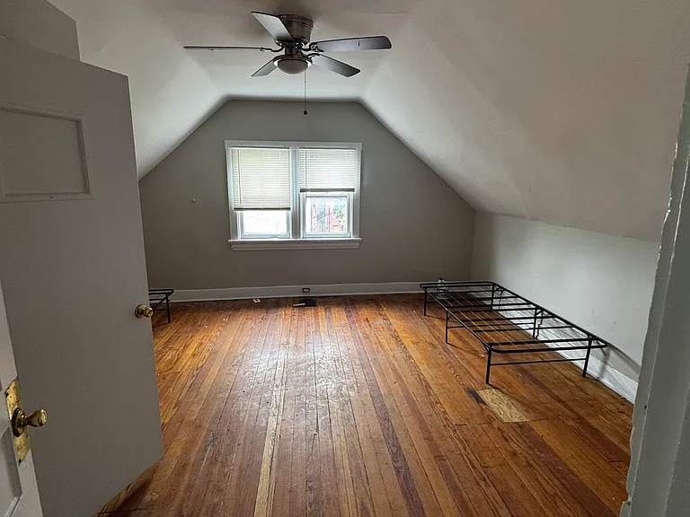 1752 Brewster Ave #2 — Photo 7