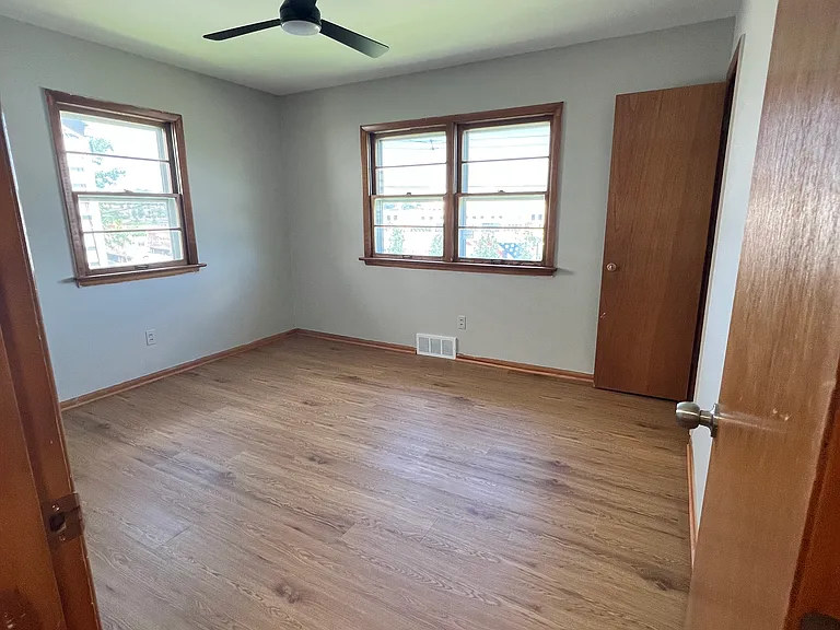 11100 Old Saint Charles Rd — Photo 7