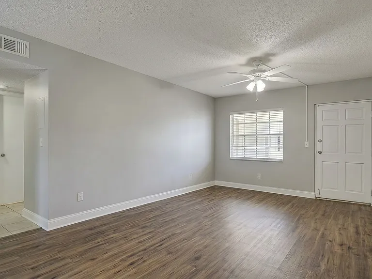 120 S Church Ave #201 — Photo 6