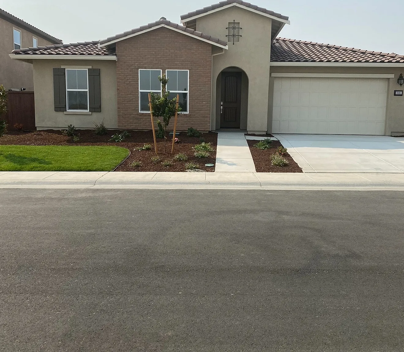3 bed, 2.5 bath, 2630 sqft, $3,999 — Photo 1