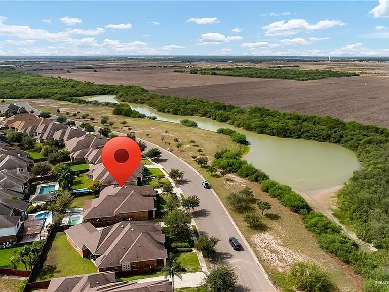 2505 Grand Canal Dr — Photo 14