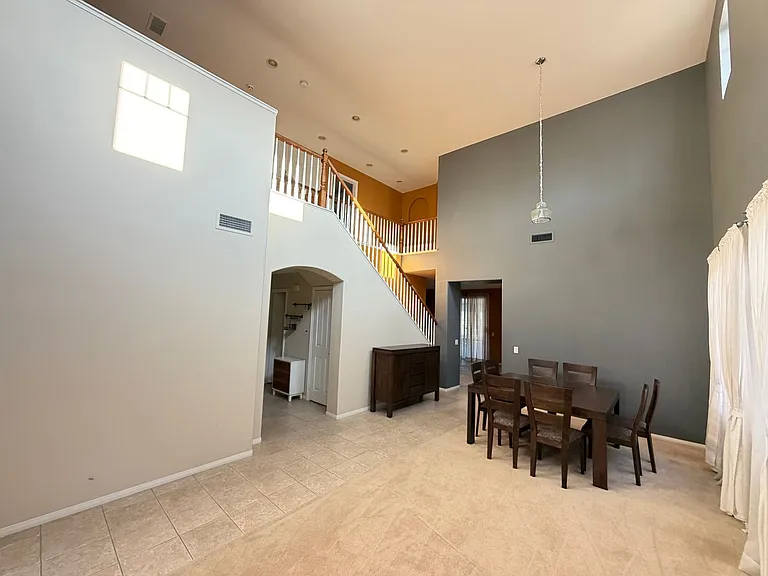 4912 Borders St — Photo 2