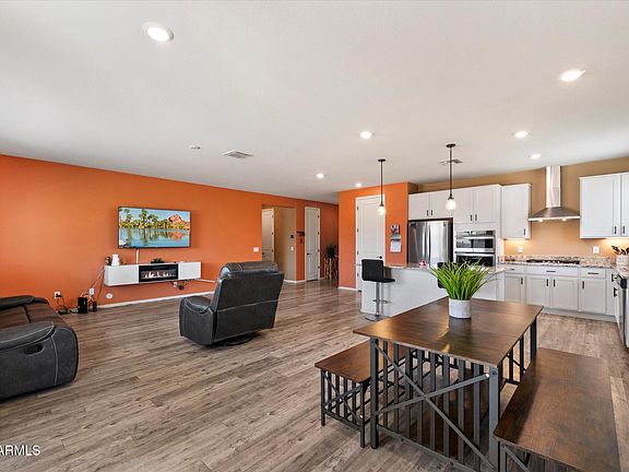 3rd image of 40657 W SOMERS Drive