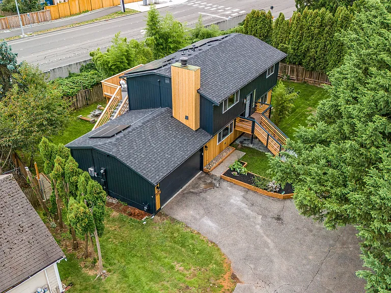 920 207th Pl SE — Photo 31