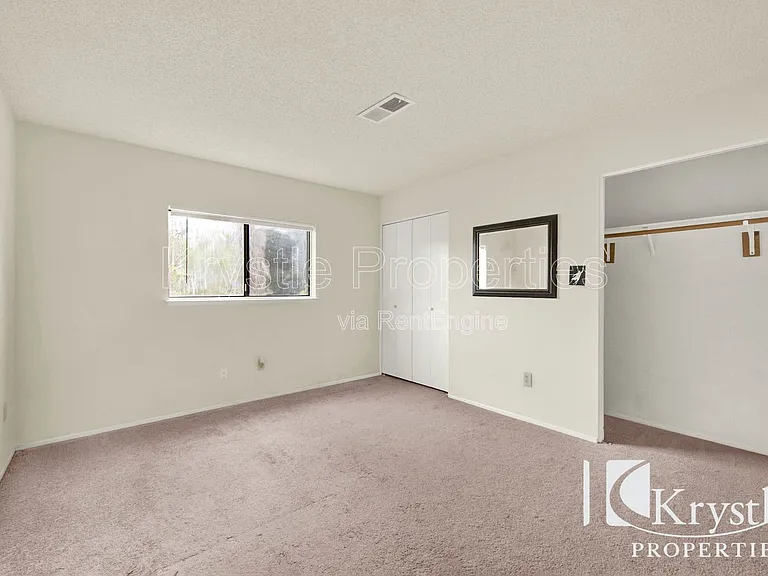 1398 Hale St — Photo 20