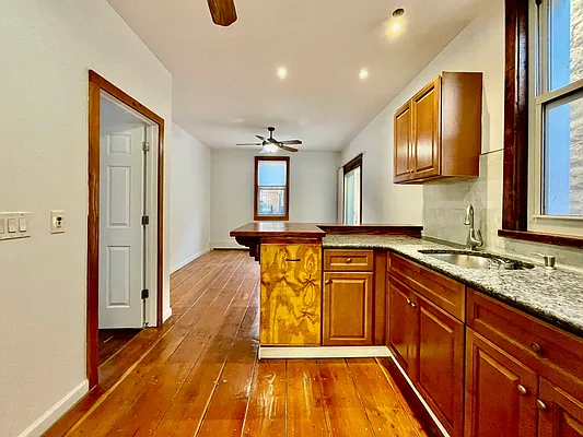 Rented by Oxford Property Group | media 5