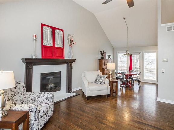 4th image of 18383 W 157th Pl
