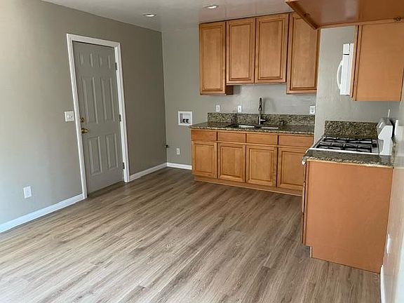 3rd image of 2182 6th Ln