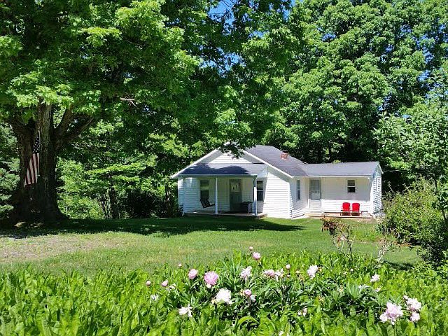 1st image of 143 Corn Tassell Dr